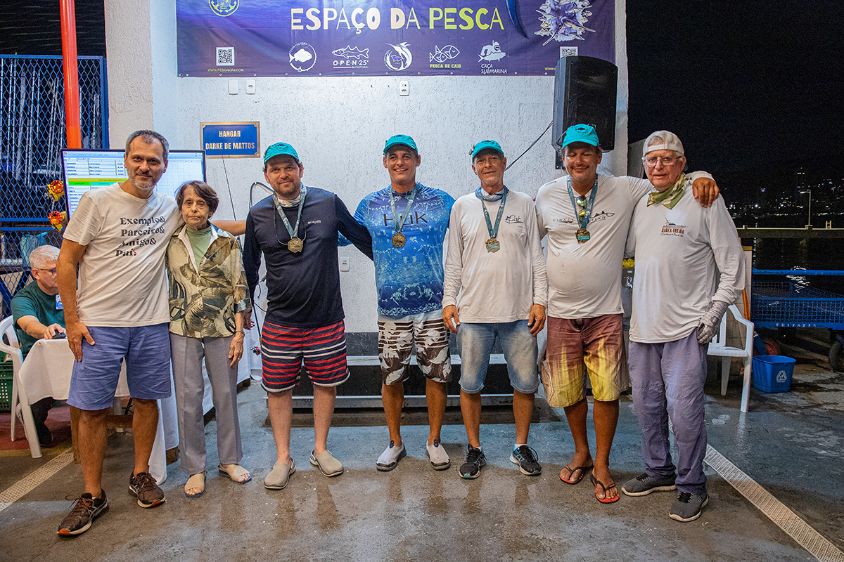 Equipe Colt vence 2ª etapa do 56º Torneio de Pesca Costeira e conquista título da competição