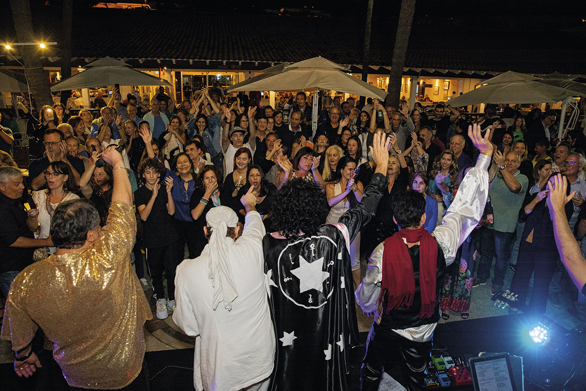 Noite de Rock no Cais da Bandeira faz público vibrar