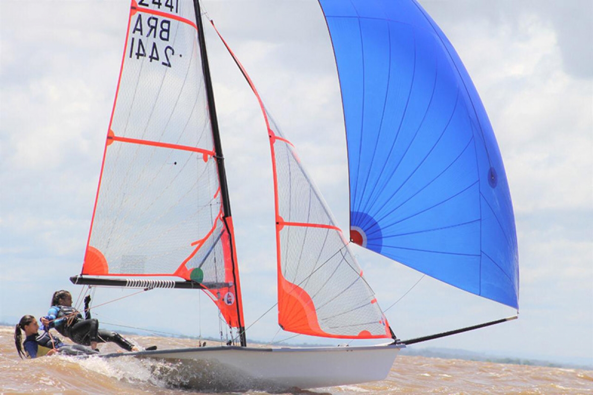 Gabriela Vassel e Larissa Oliveira conquistam o título brasileiro feminino da classe 29er