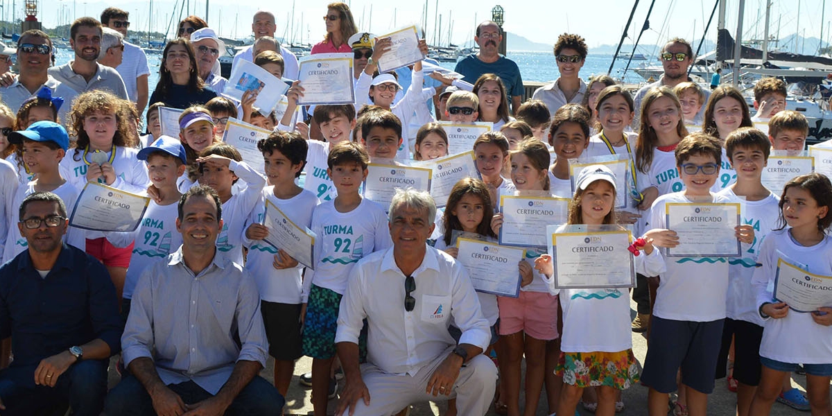EDN comemora número recorde de alunos e realiza a formatura da sua 92ª turma
