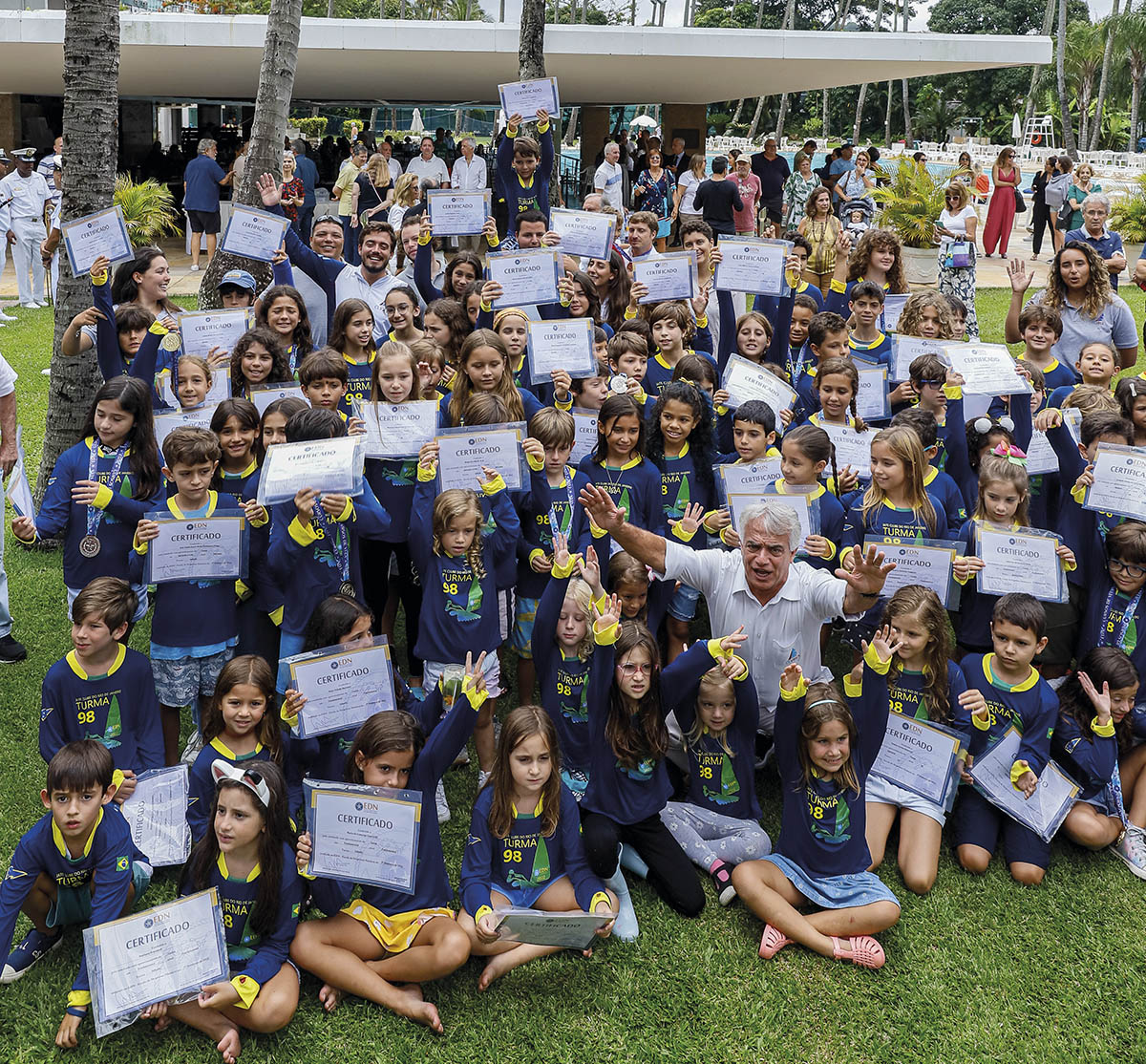 EDN realiza formatura da sua 98ª turma