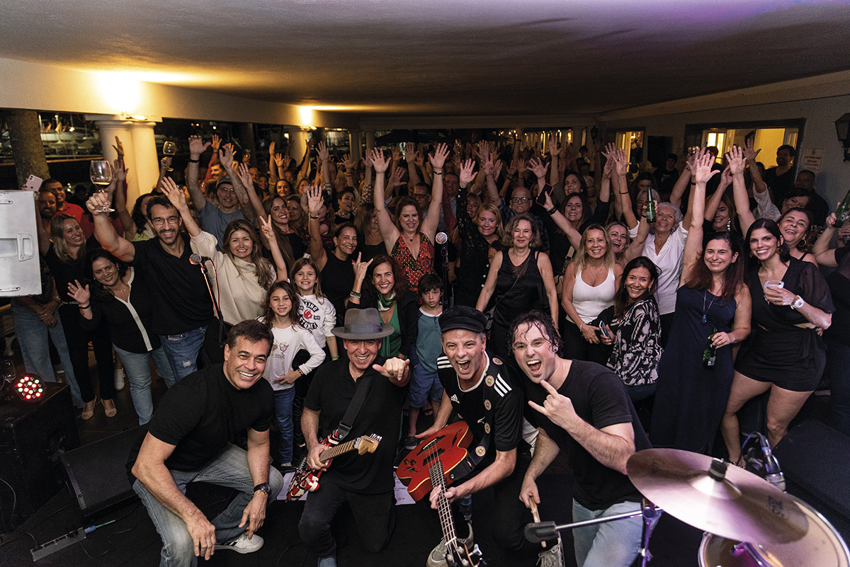 Rodrigo Santos e o melhor do Rock Nacional agitam Música nos Coqueiros