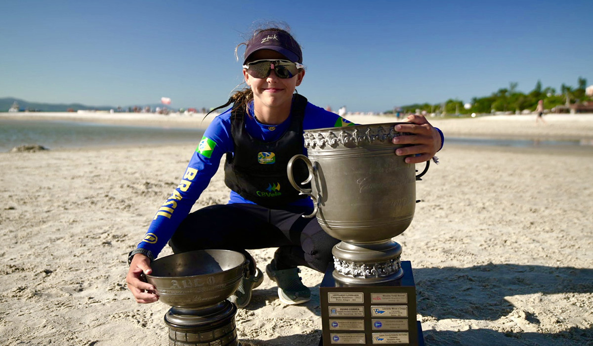 Joana Freitas é campeã brasileira de Optimist - A primeira menina da história