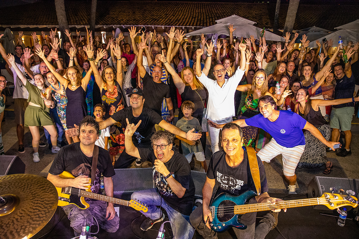 Capital Elétrico faz show na 1ª edição do Música nos Coqueiros 2024