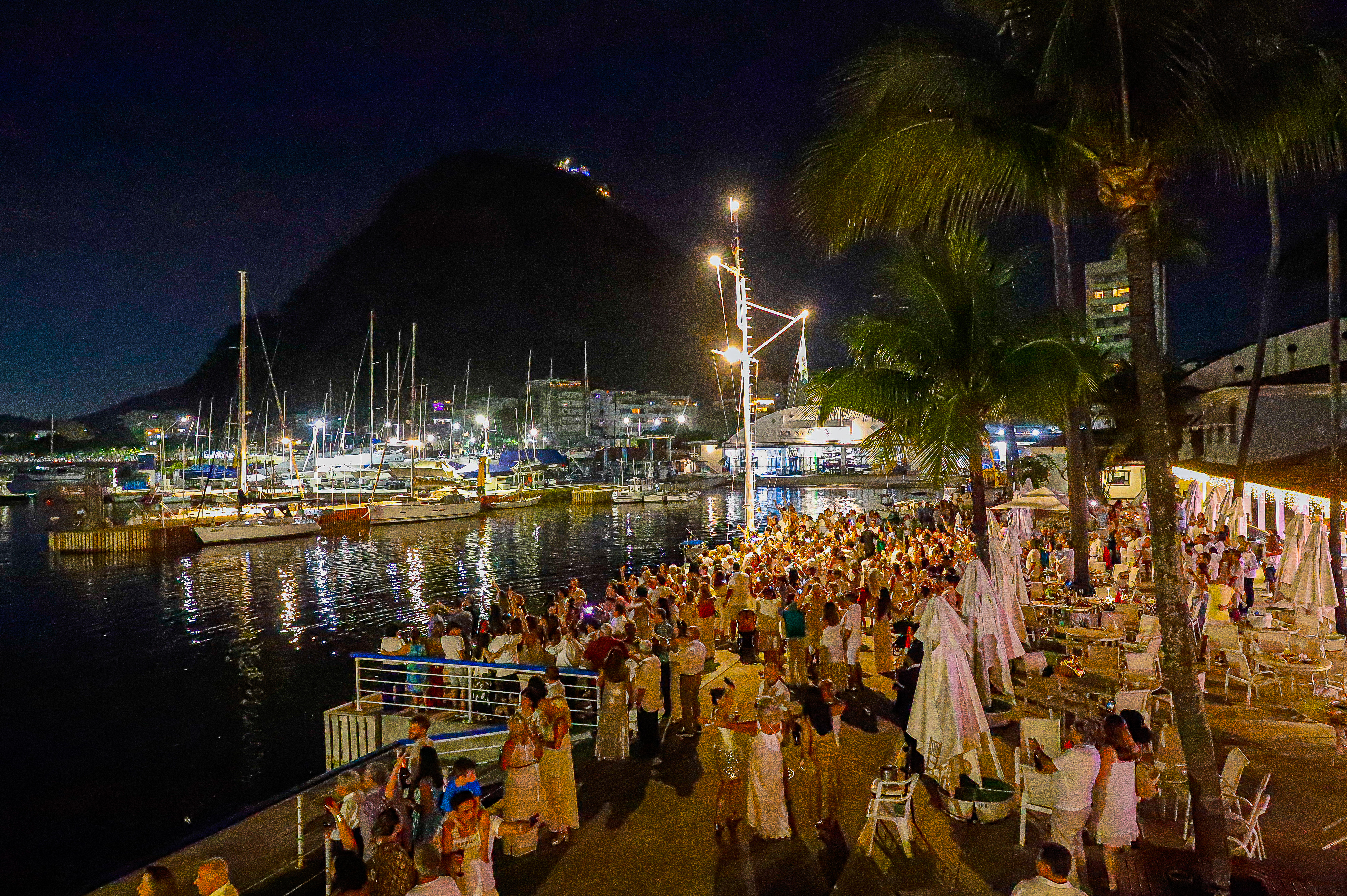 Réveillon 2025/2026 celebra boas energias e positividade no ICRJ