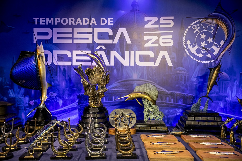 Pesca encerra temporada oceânica com festa temática 