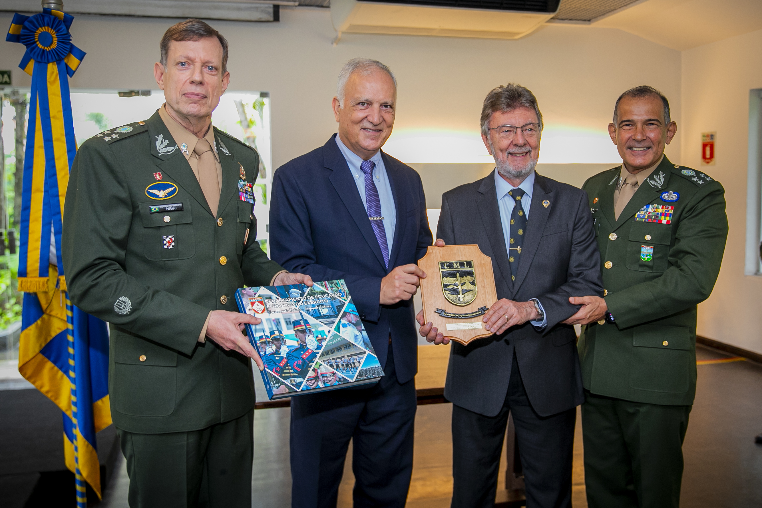 ICRJ e Exército Brasileiro celebram Dia do Soldado
